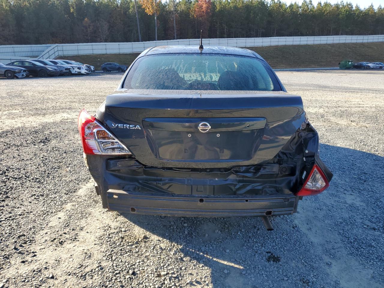 2017 Nissan Versa S - Фото 6