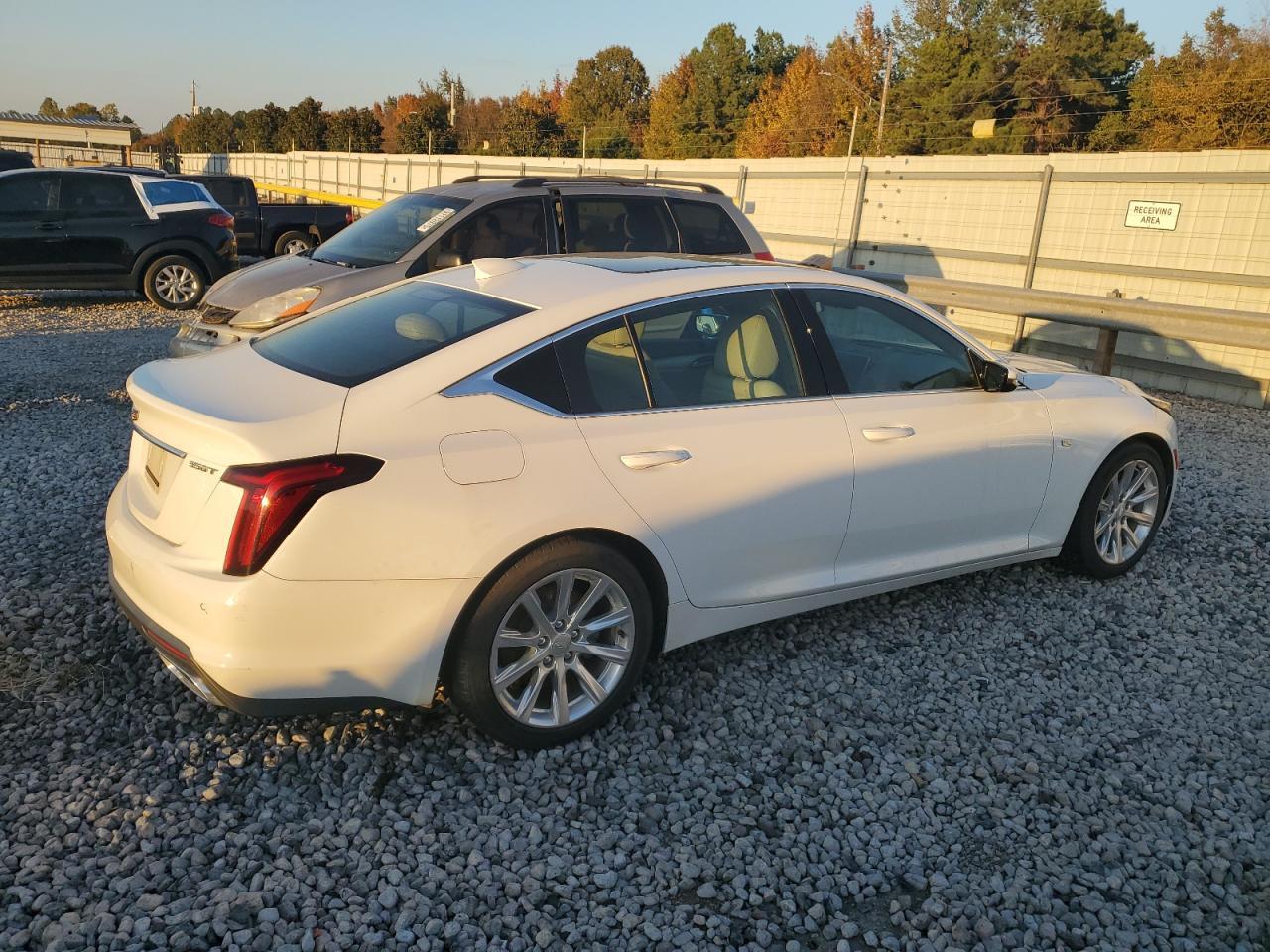 2022 Cadillac Ct5 - Image 3