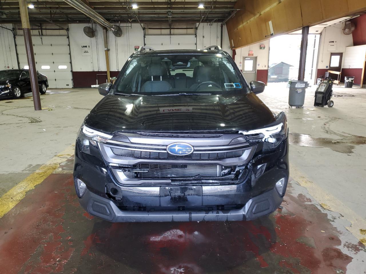 2025 Subaru Forester Premium - Фото 5