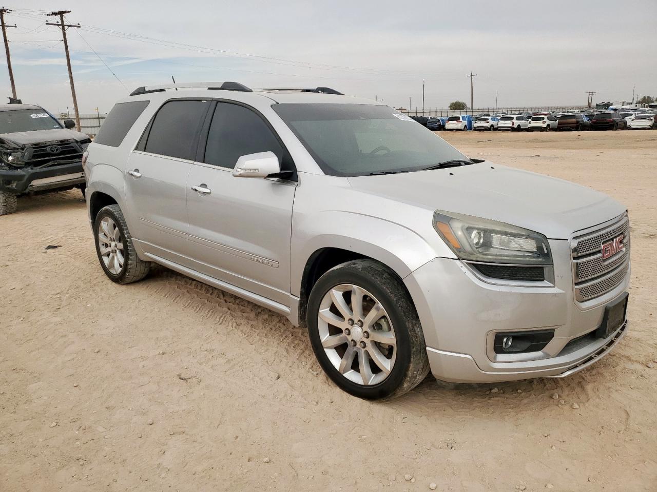 2016 GMC Acadia Denali - Image 4