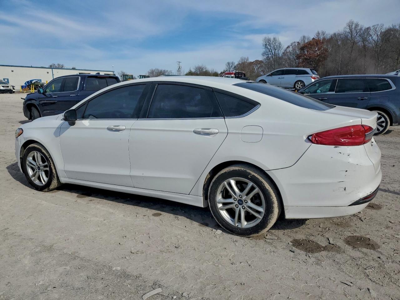 2018 Ford Fusion Se - Фото 2