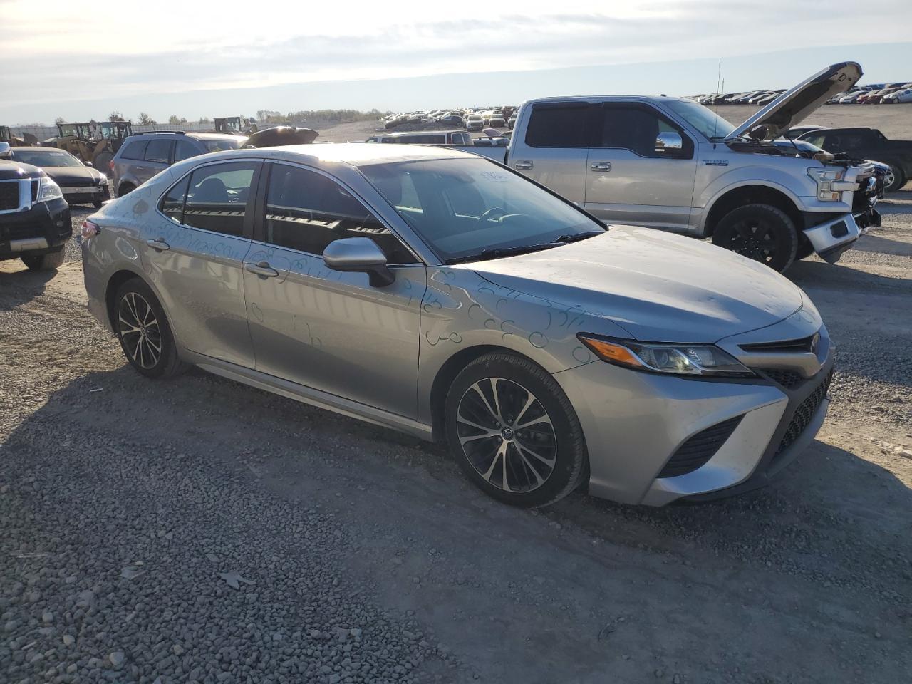 2019 Toyota Camry L - Фото 4