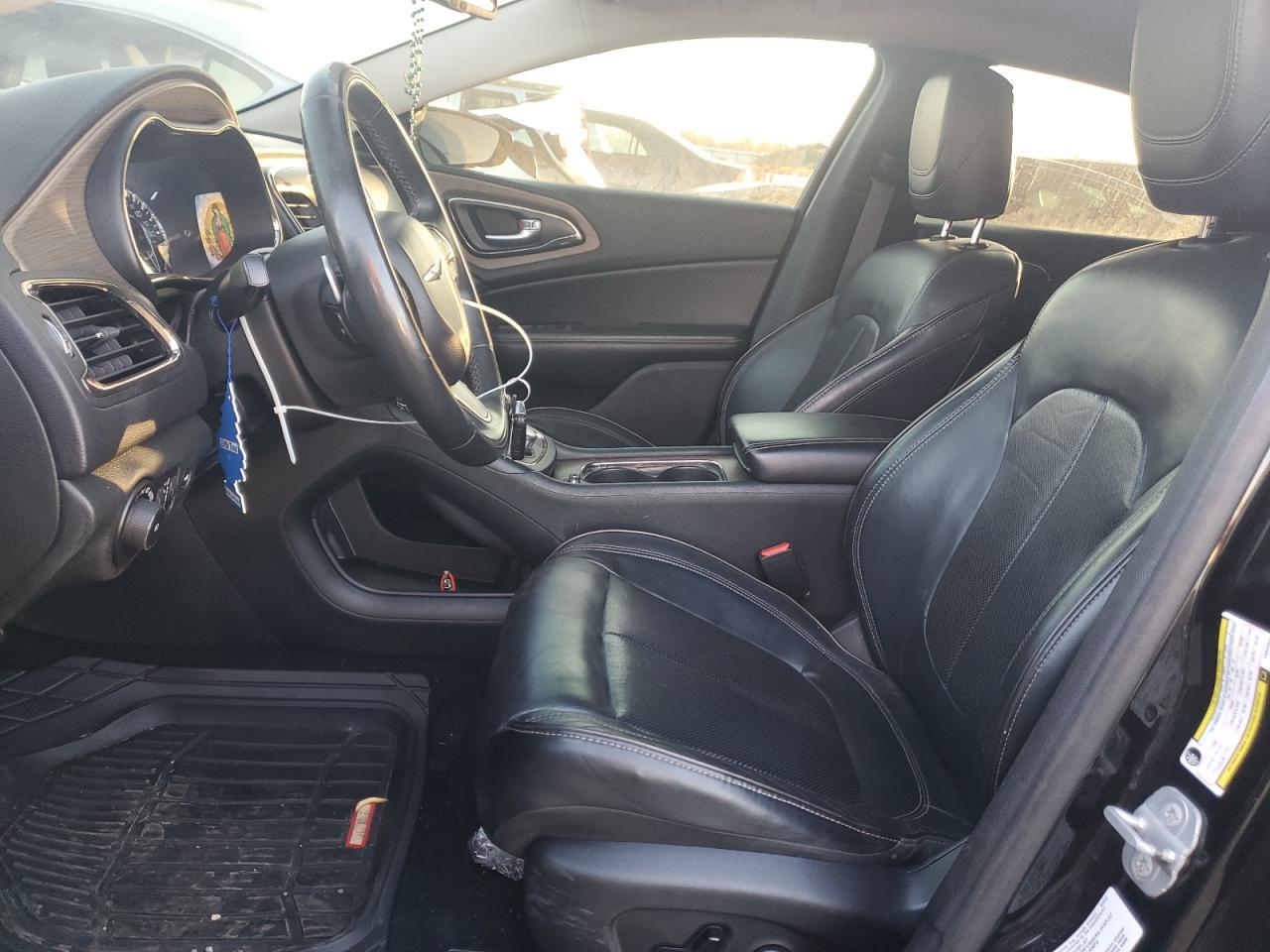 2015 Chrysler 200 C - Фото 7