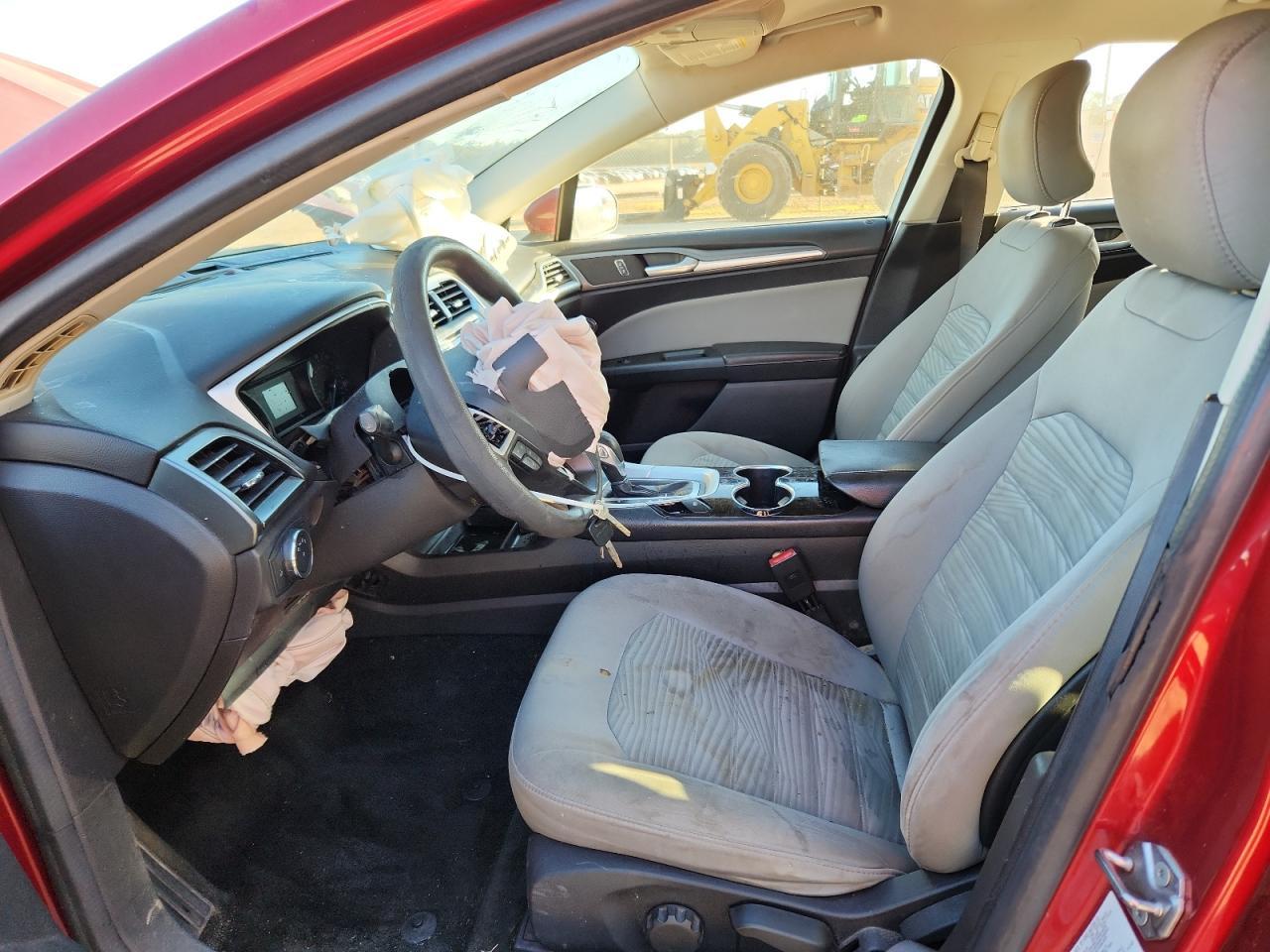 2016 Ford Fusion S - Фото 7