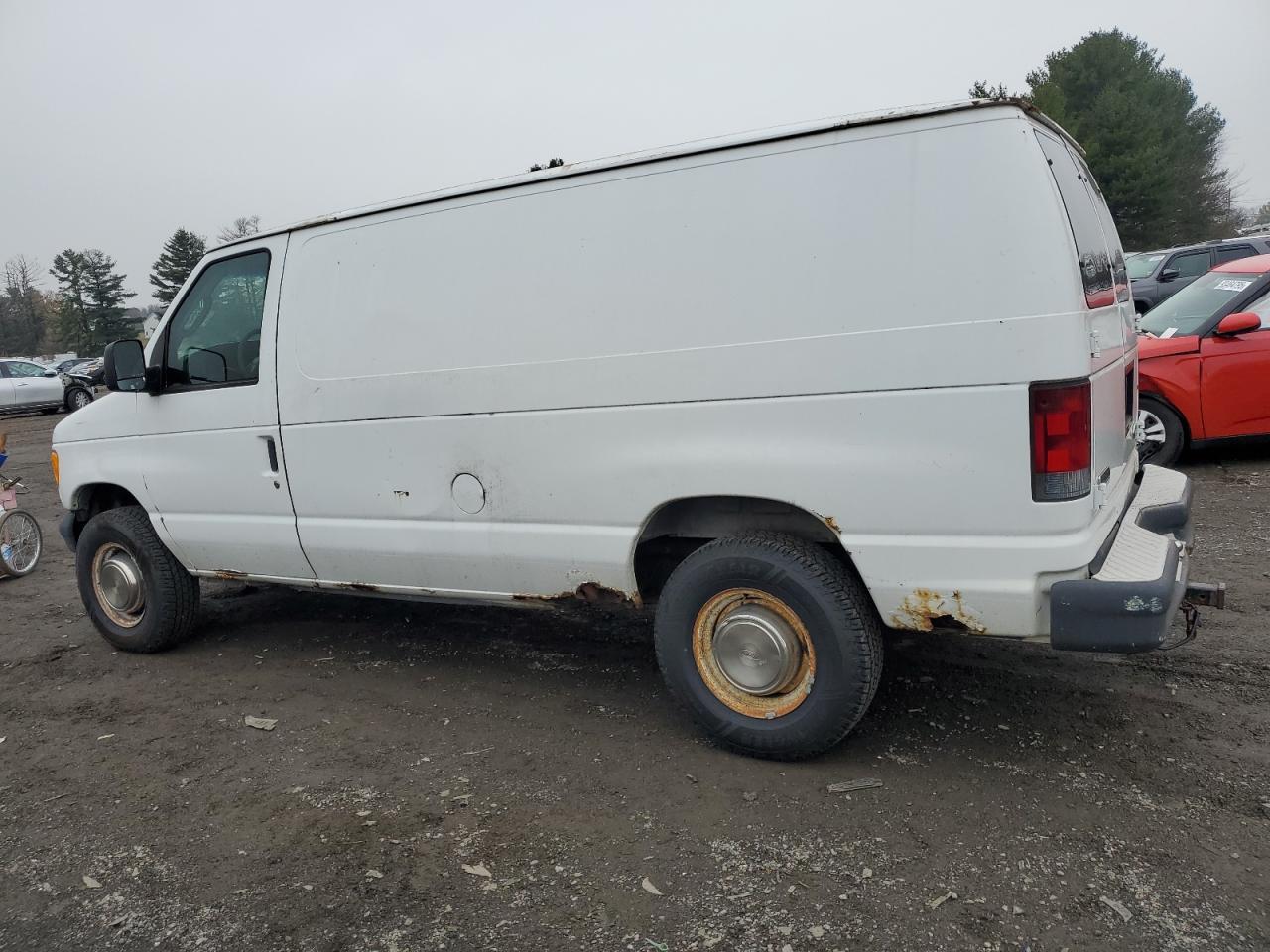 2003 Ford E250 Delivery Van - Image 2