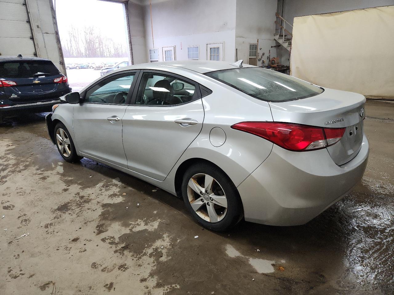 2013 Hyundai Elantra Gls - Фото 3