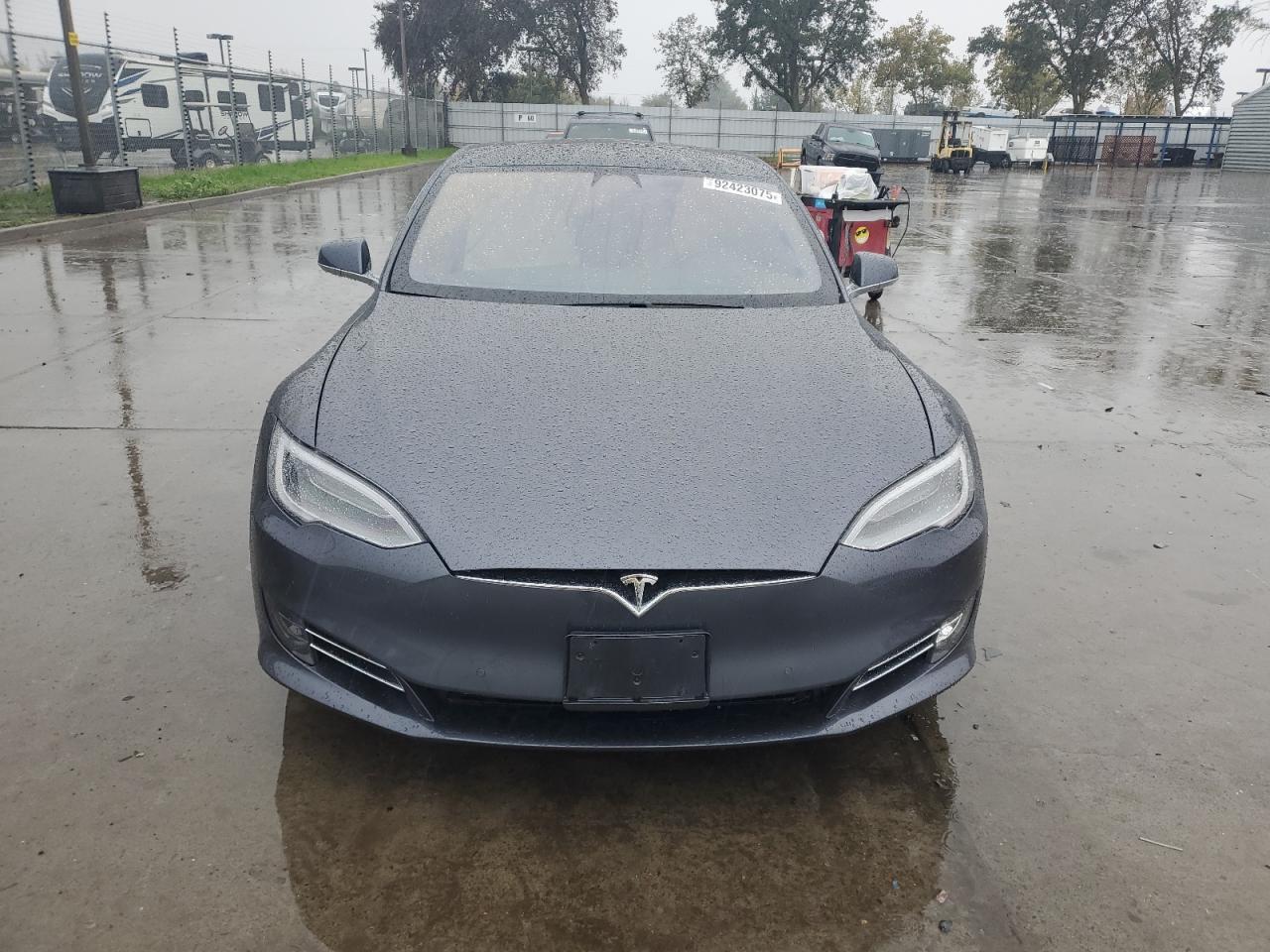 2021 Tesla Model S - Фото 5