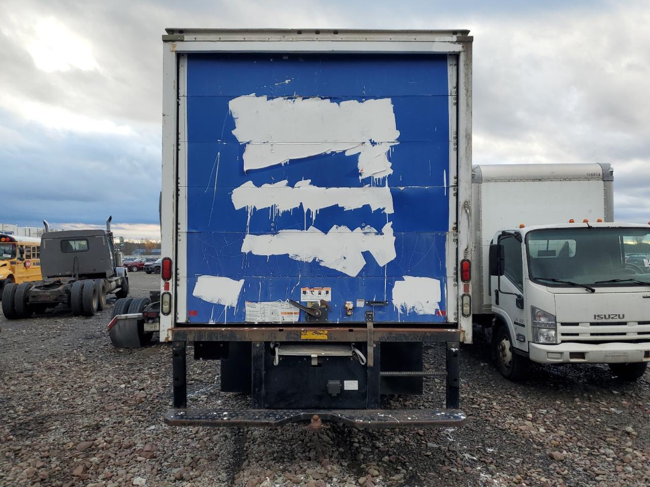 2012 Ford F750 Box Truck - Фото 6