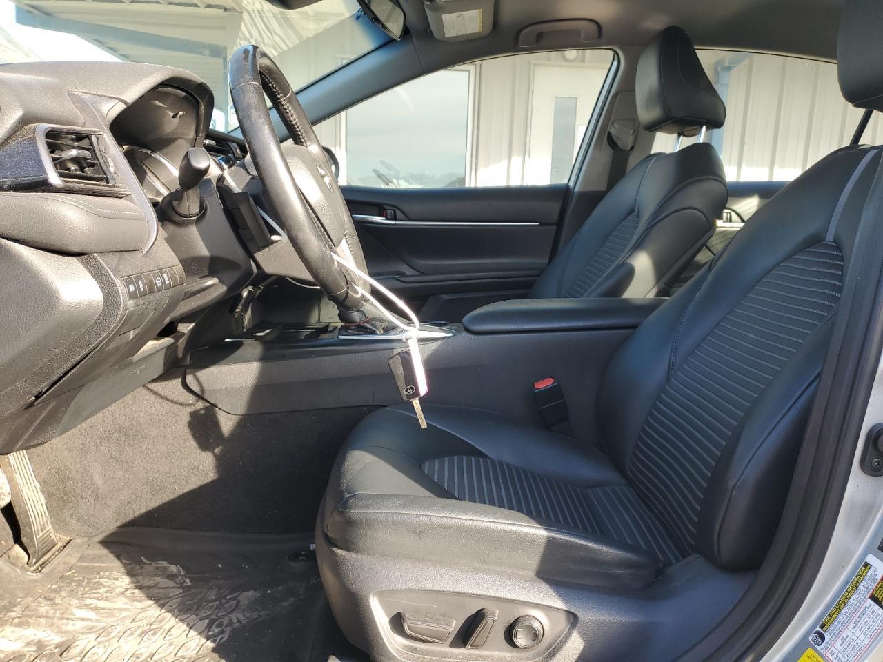 2019 Toyota Camry L - Фото 7