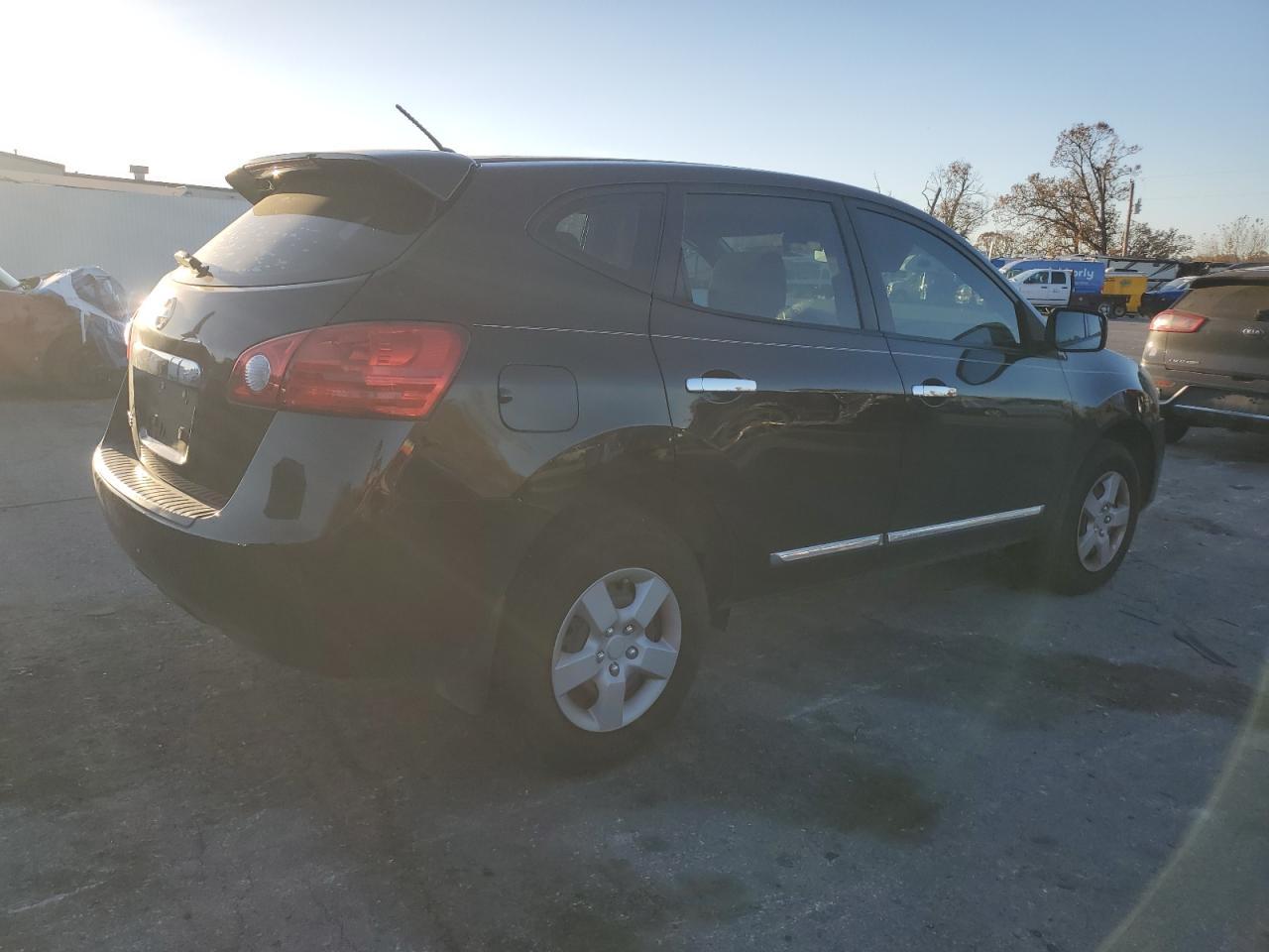 2013 Nissan Rogue S - Image 3