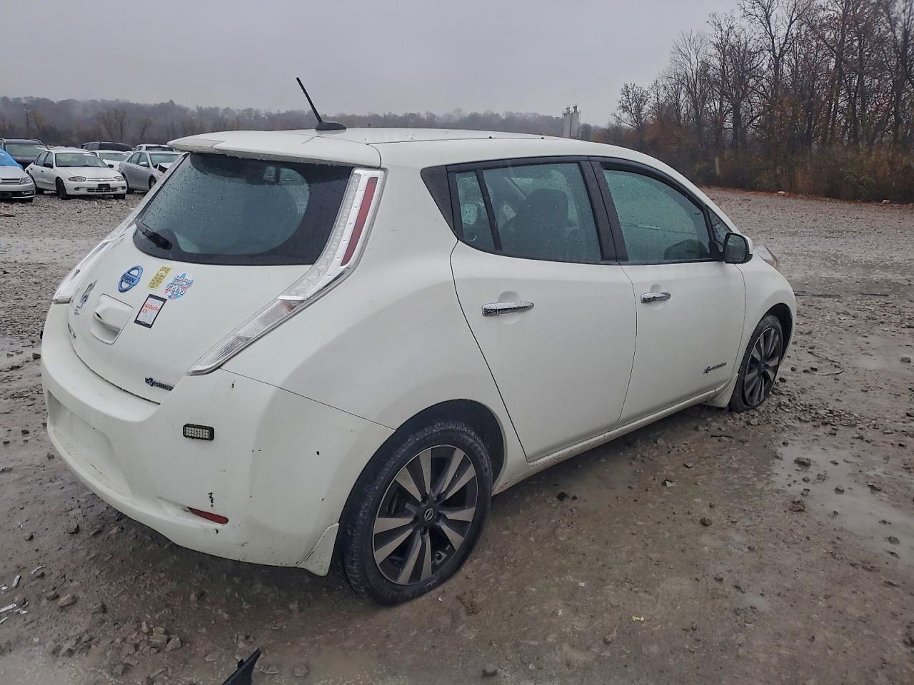 2016 Nissan Leaf Sv - Image 3