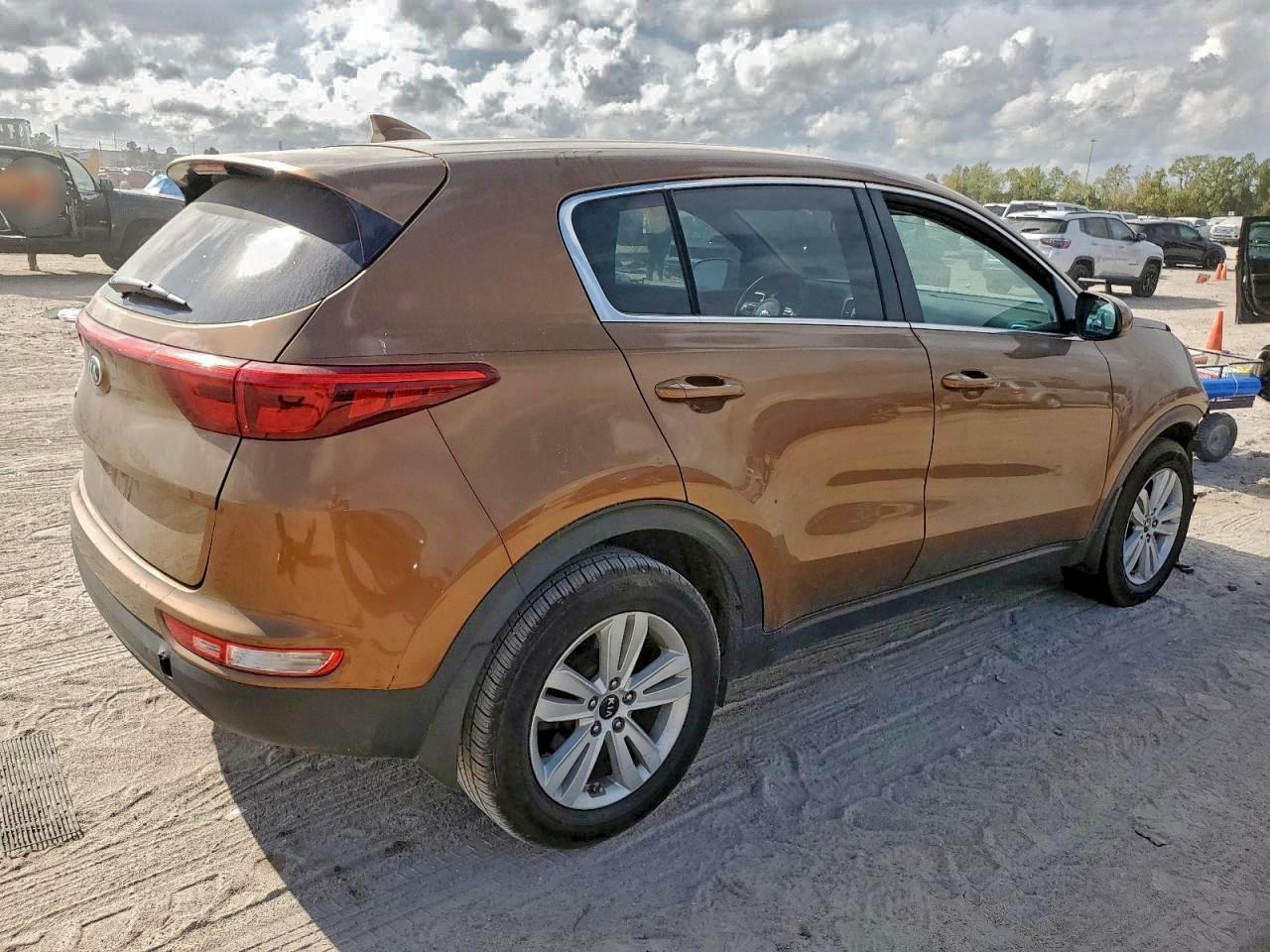 2017 Kia Sportage Lx - Image 3