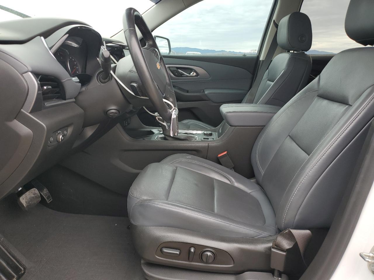 2021 Chevrolet Traverse Premier - Фото 7