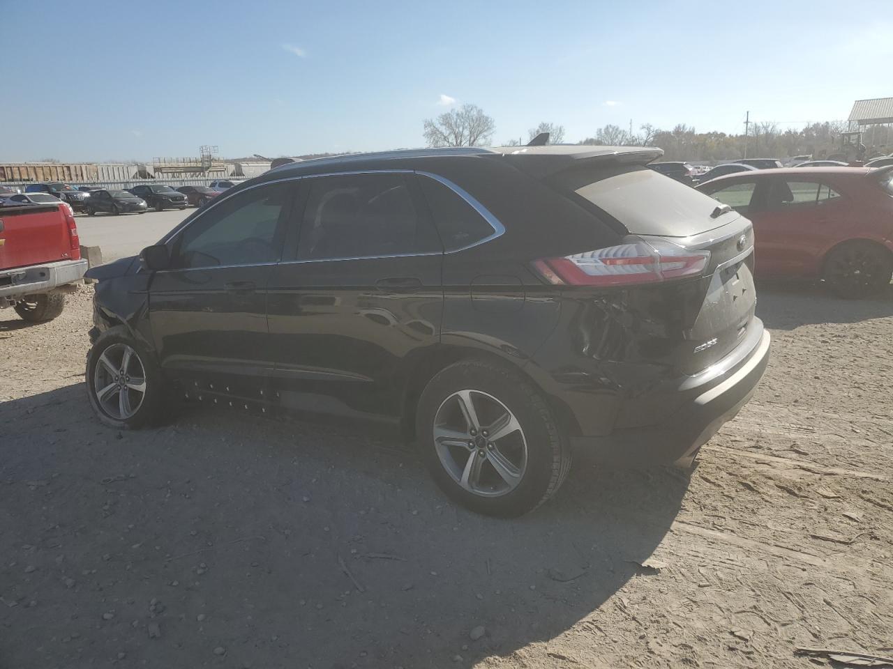 2019 Ford Edge Sel - Фото 2