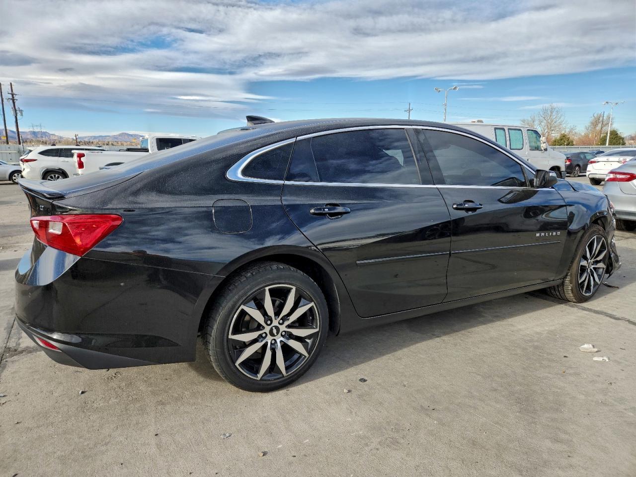 2017 Chevrolet Malibu Lt - Фото 3