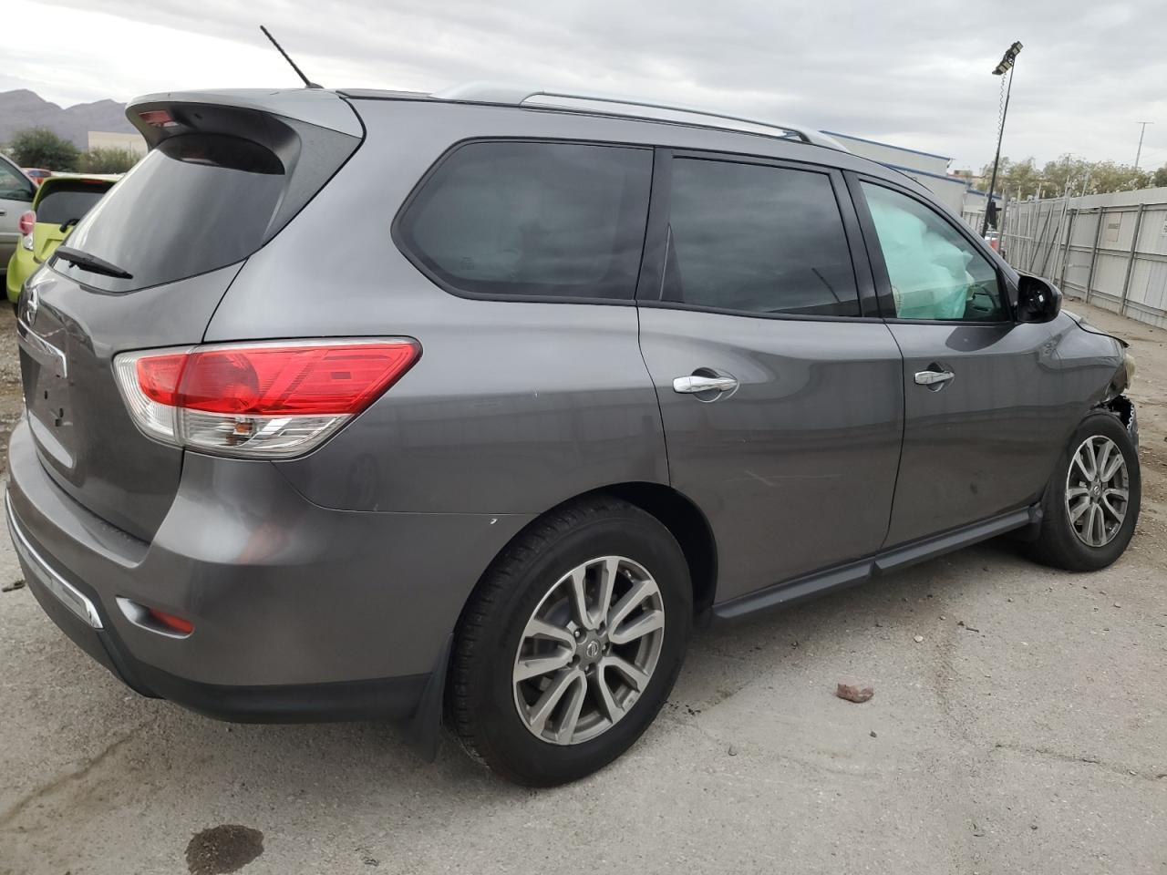 2016 Nissan Pathfinder S - Фото 3