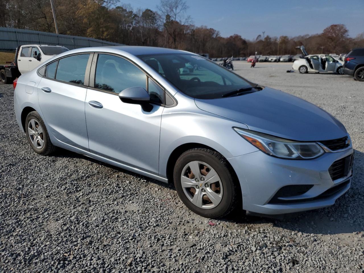 2017 Chevrolet Cruze Ls - Фото 4