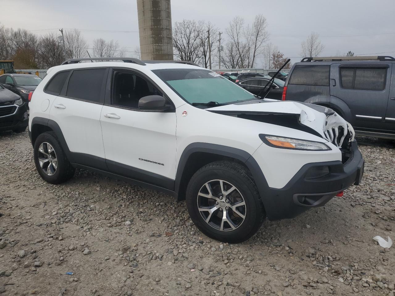 2014 Jeep Cherokee Trailhawk - Image 4