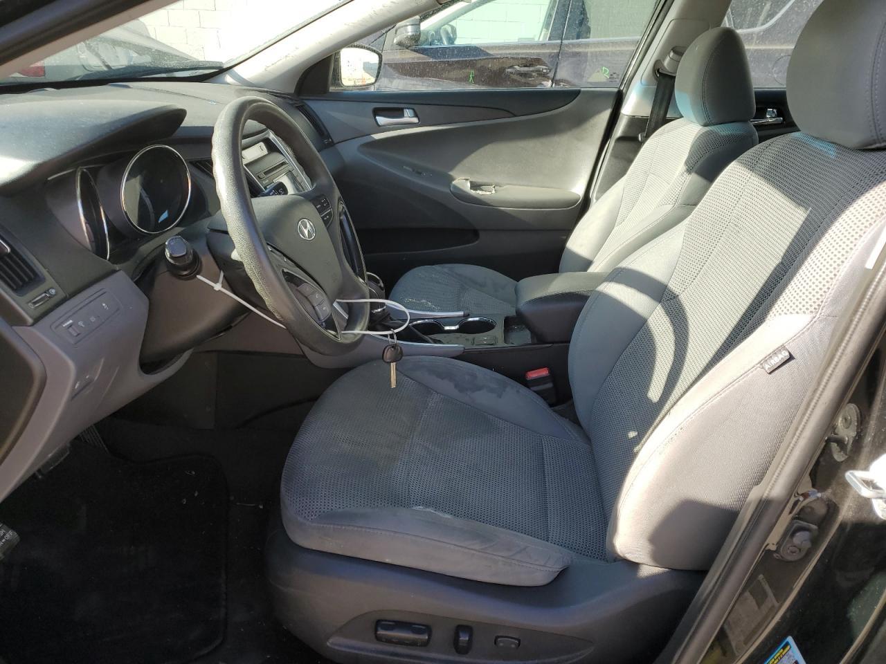 2013 Hyundai Sonata Gls - Image 7