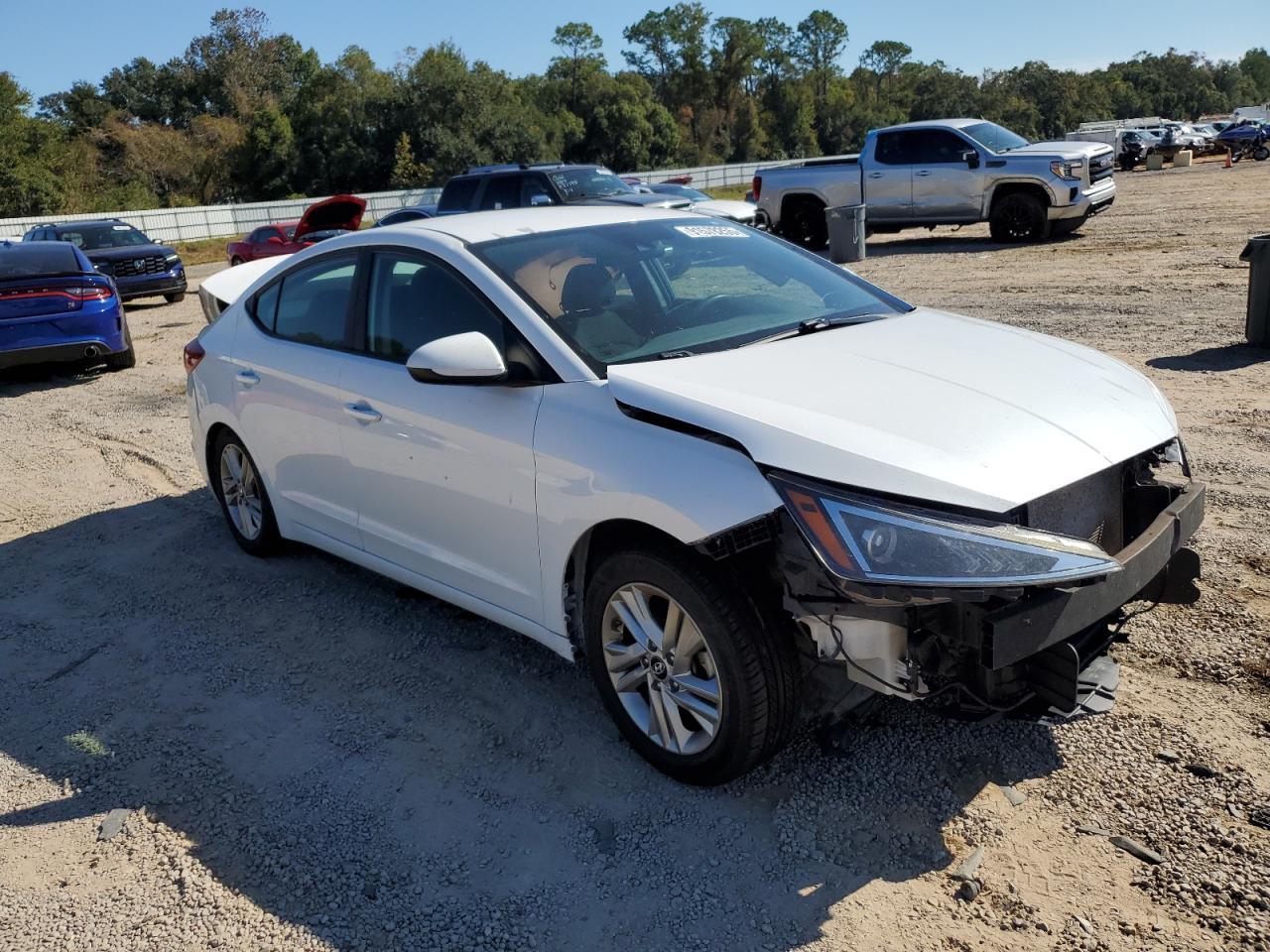 2019 Hyundai Elantra - Фото 4