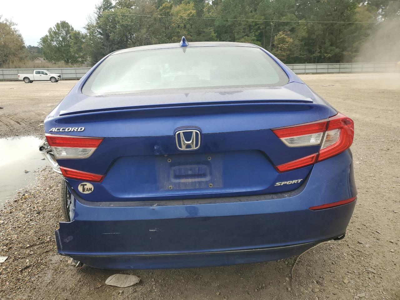 2020 Honda Accord Sport - Image 6