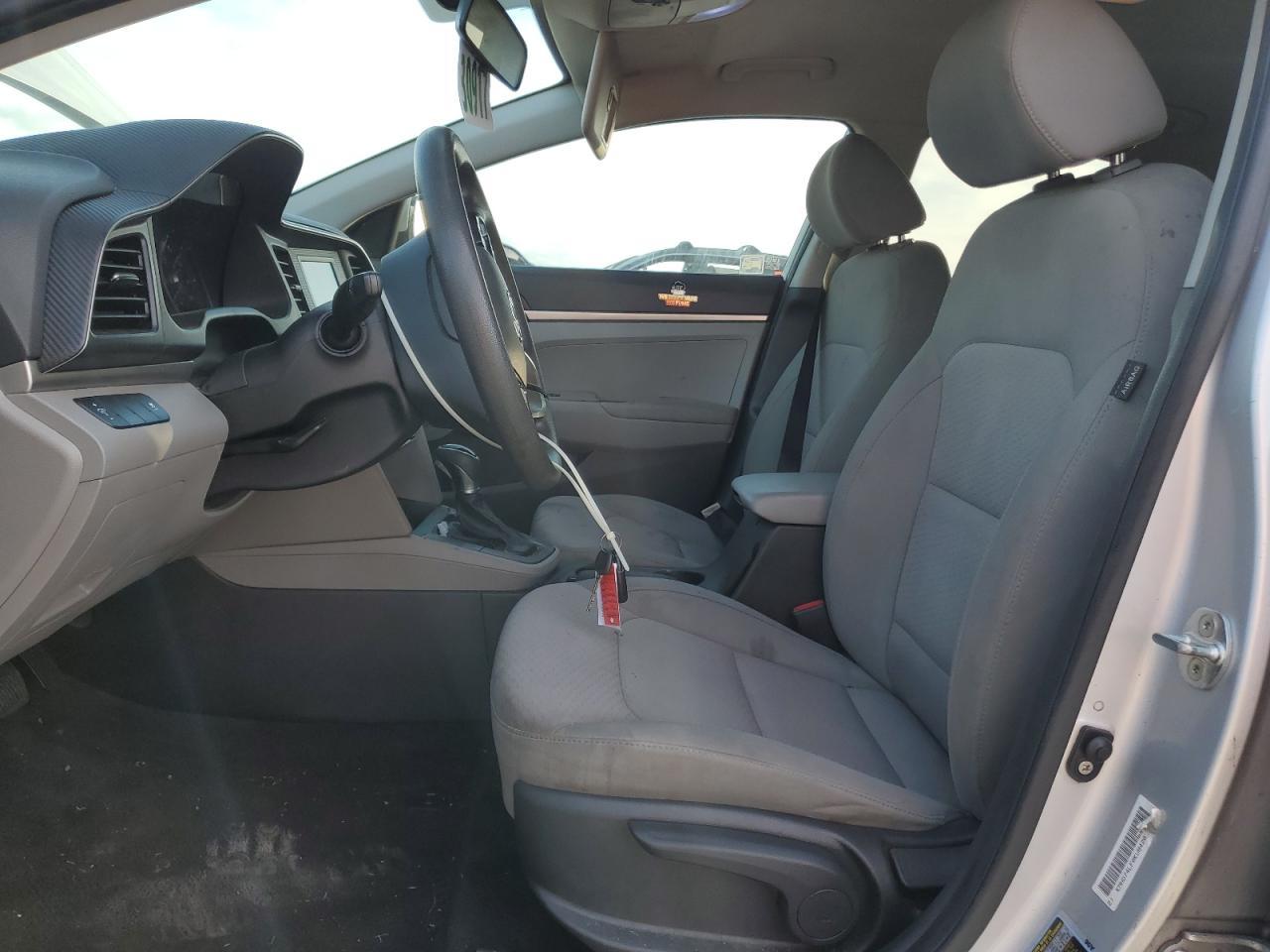 2019 Hyundai Elantra Se - Фото 7