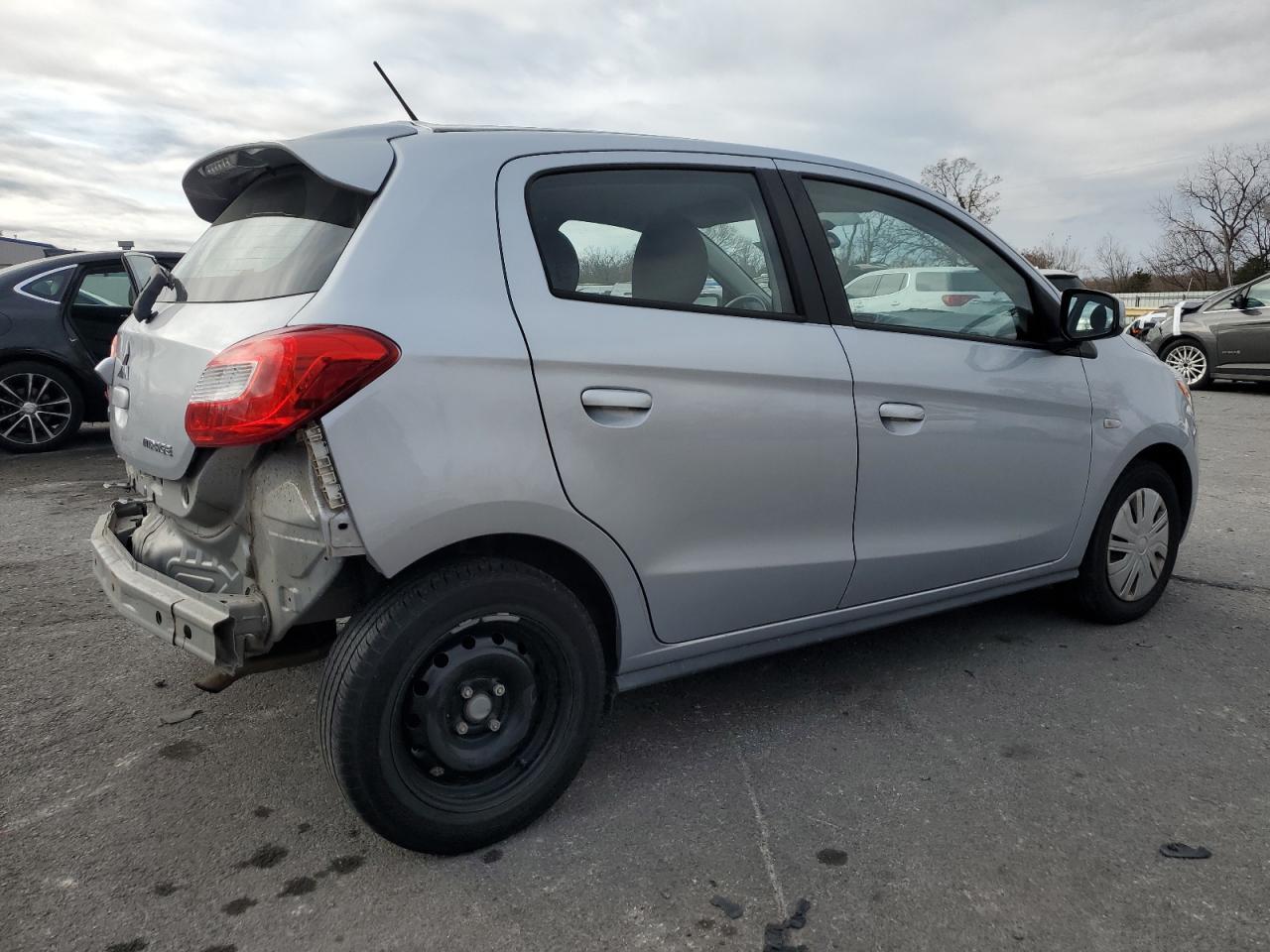 2018 Mitsubishi Mirage Es - Фото 3