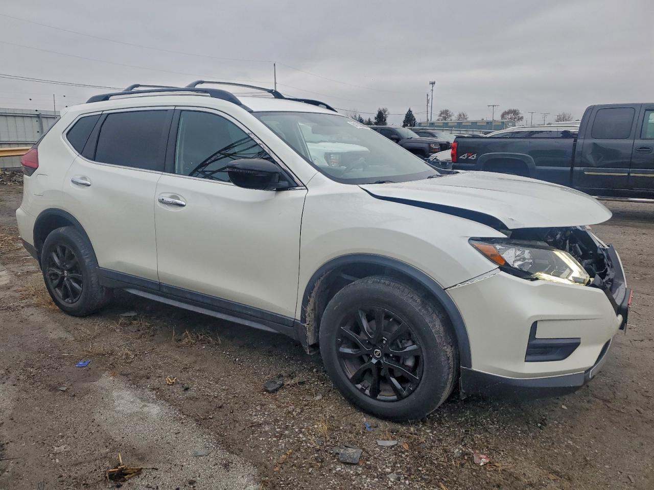 2017 Nissan Rogue Sv - Image 4