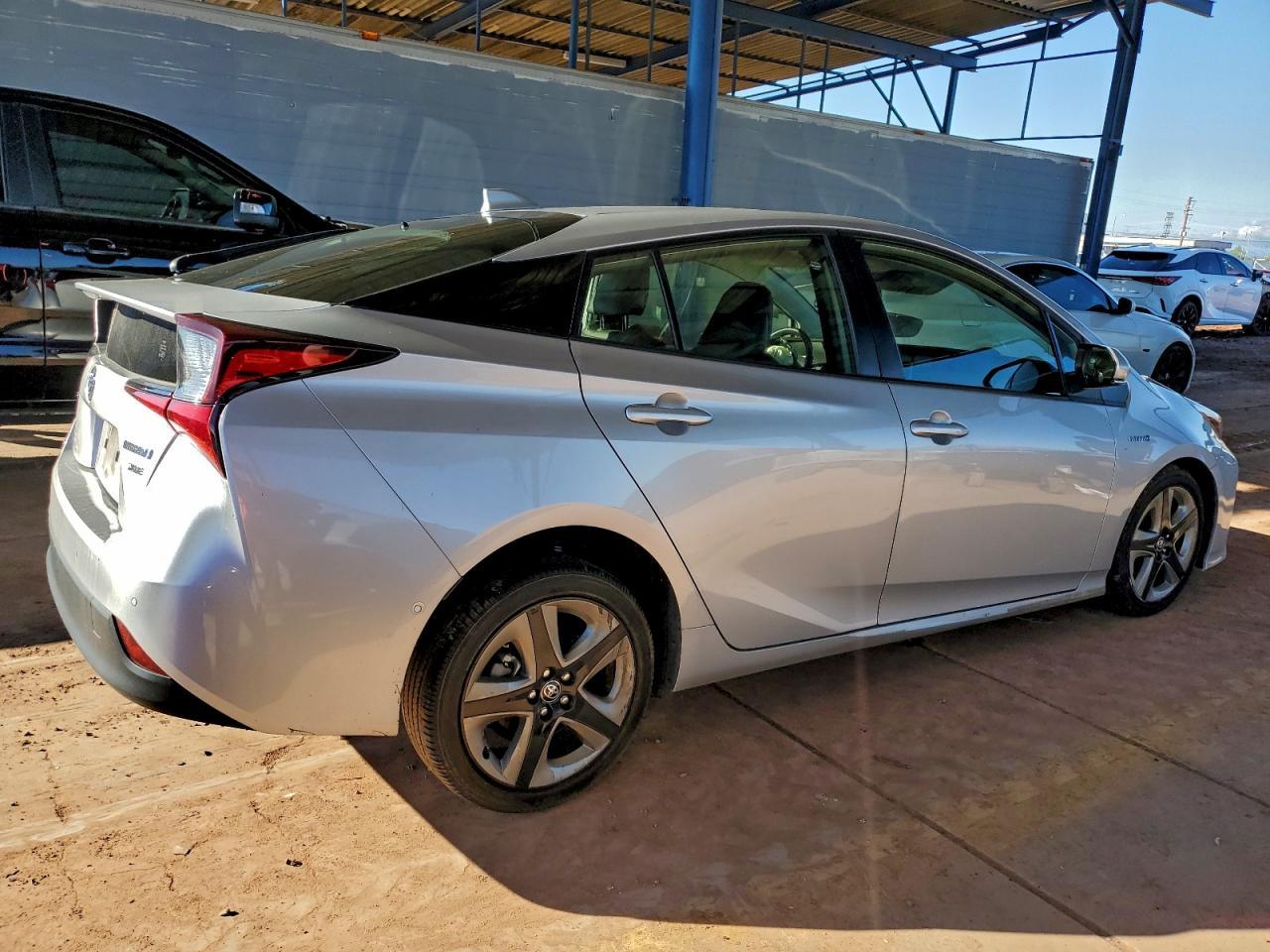 2022 Toyota Prius Night Shade - Image 3