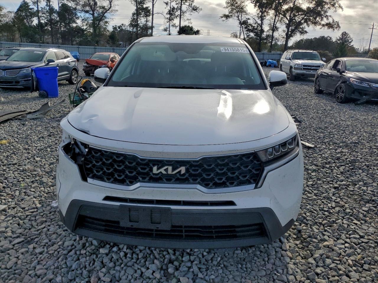 2022 Kia Sorento Lx - Image 5