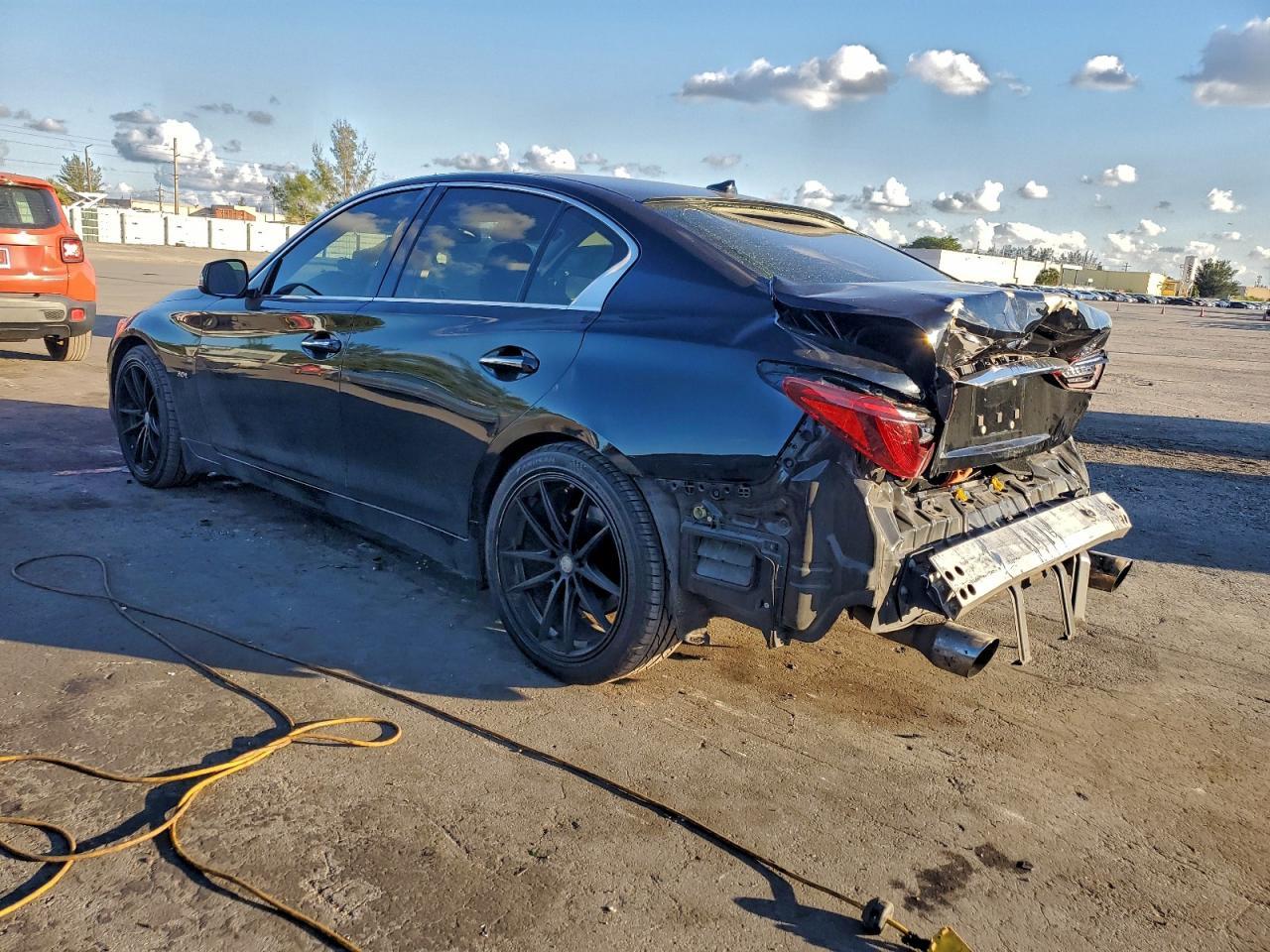 2018 Infiniti Q50 Luxe - Image 2