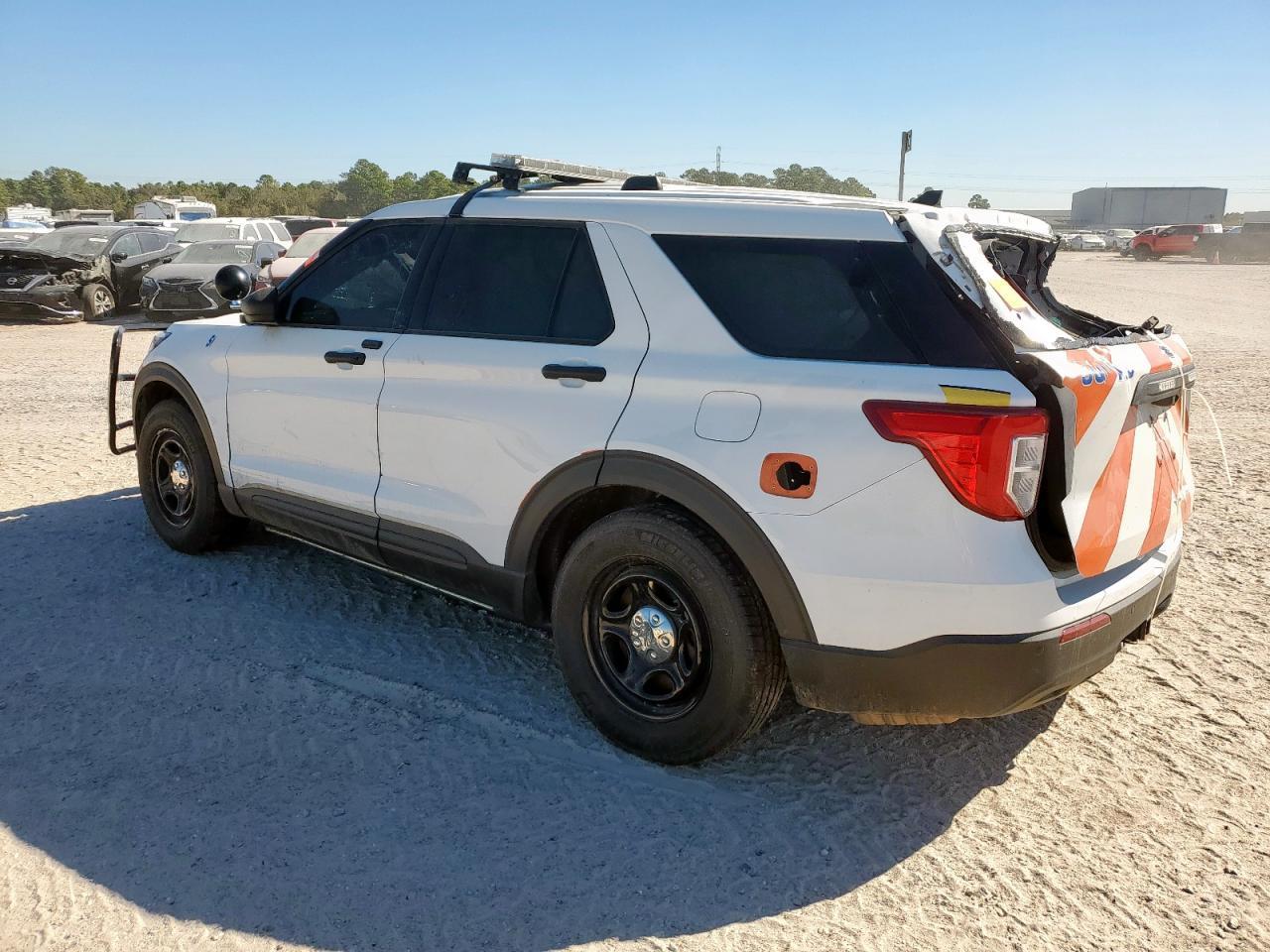 2020 Ford Explorer Police Interceptor - Image 2