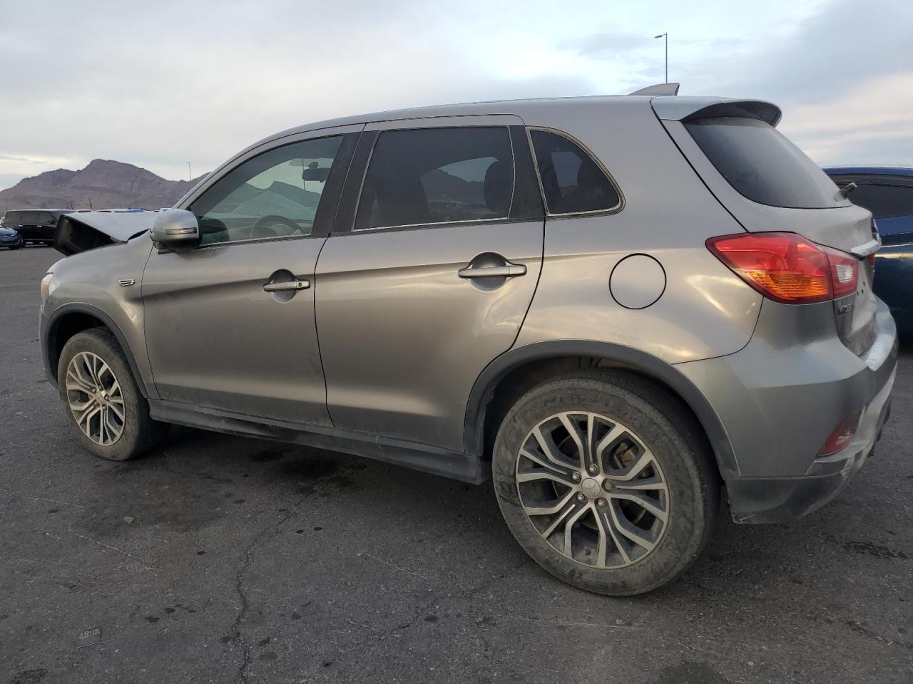 2019 Mitsubishi Outlander Sport Es - Image 2