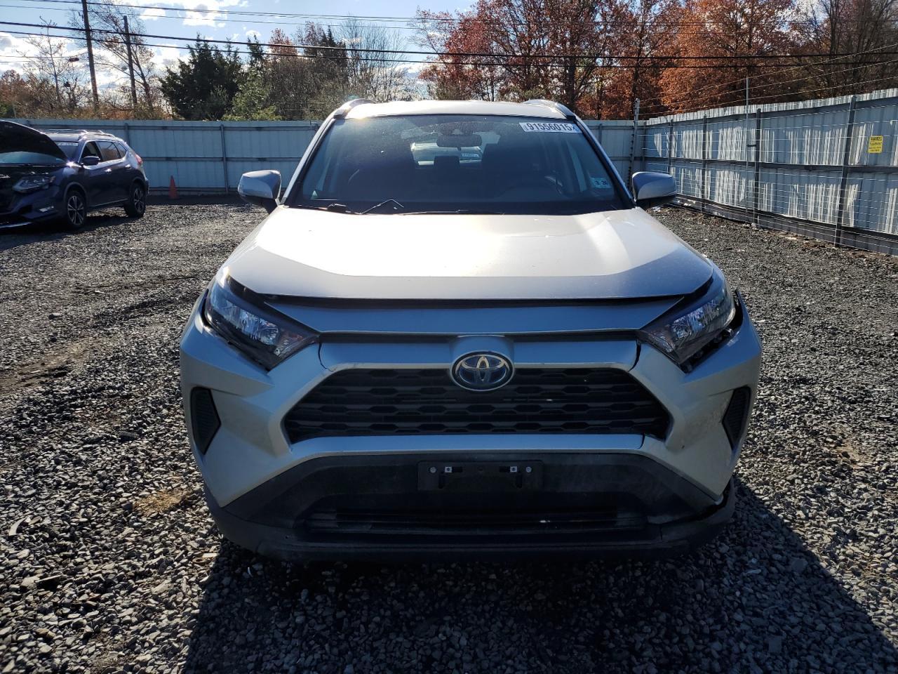 2021 Toyota Rav4 Le - Image 5