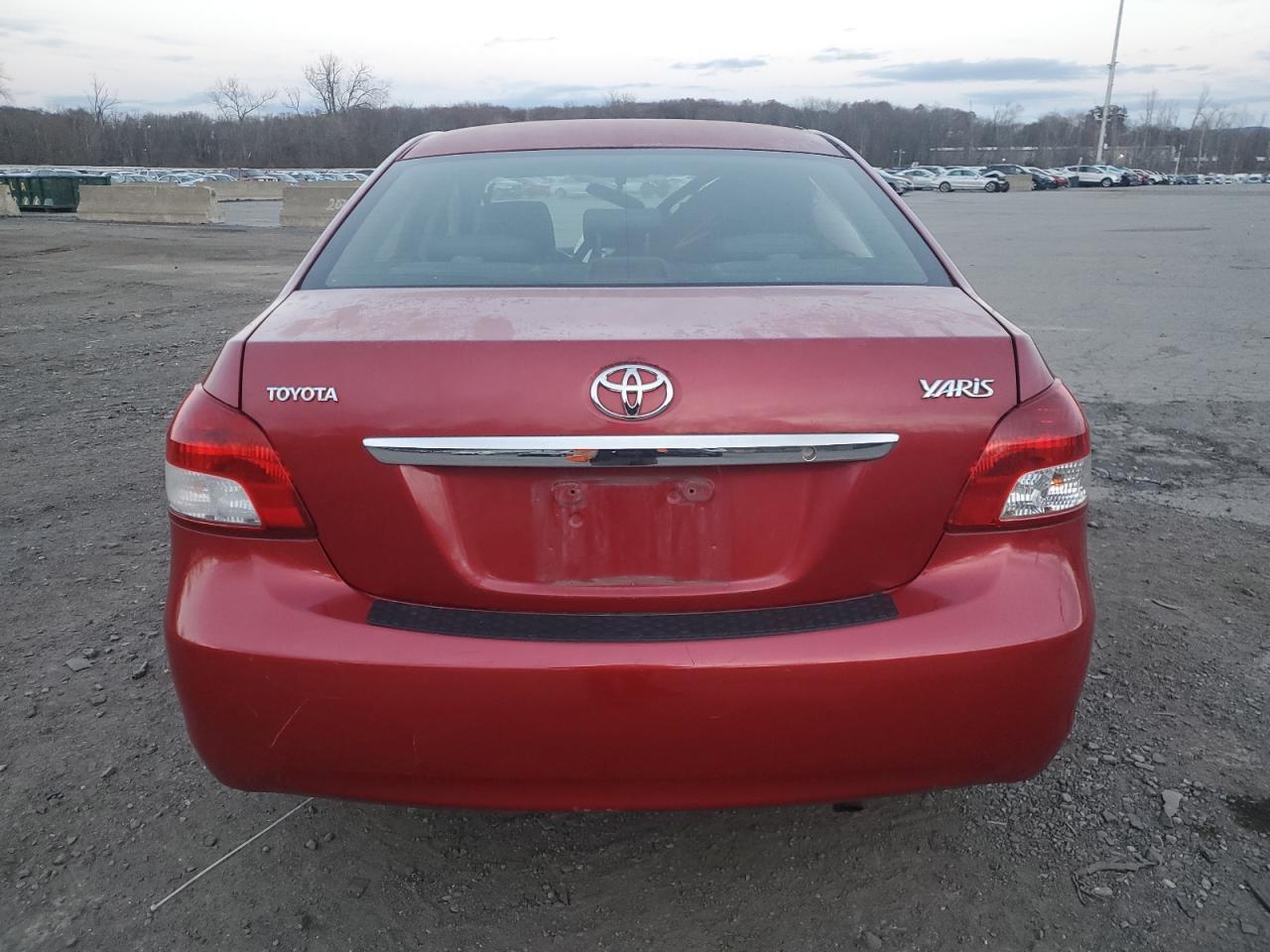 2010 Toyota Yaris - Фото 6