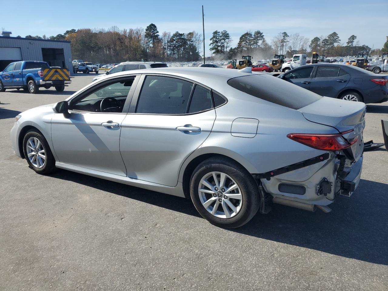 2025 Toyota Camry Xse - Фото 2