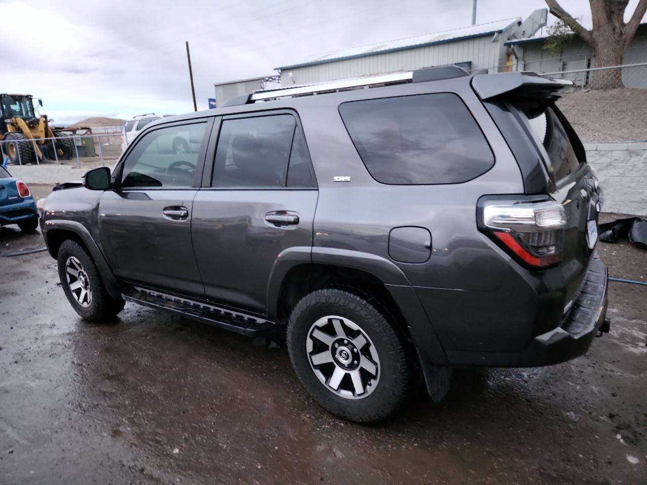 2019 Toyota 4Runner Sr5 - Фото 2