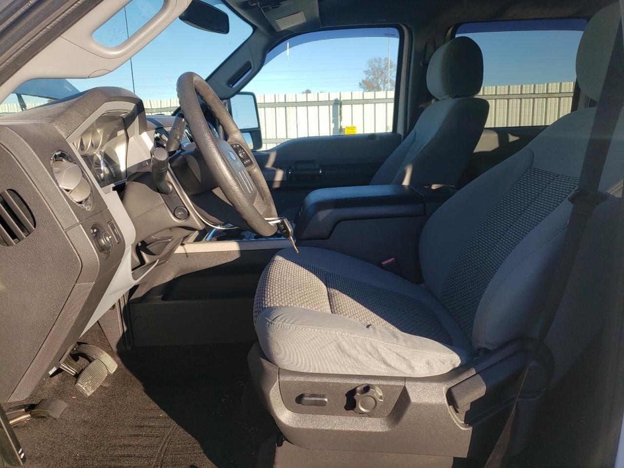 2013 Ford F250 Super Duty - Image 7