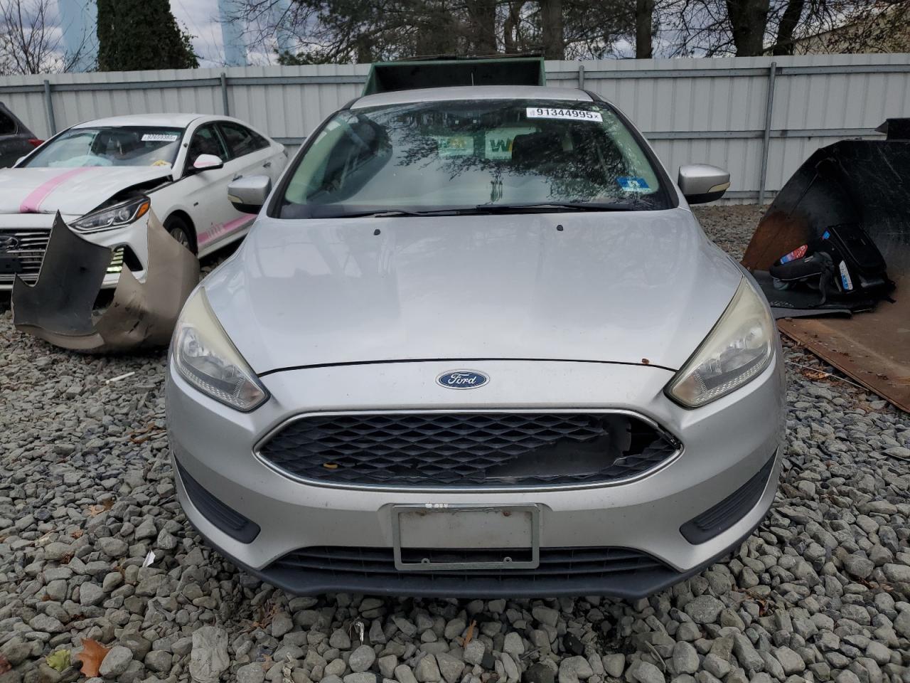 2016 Ford Focus Se - Фото 5