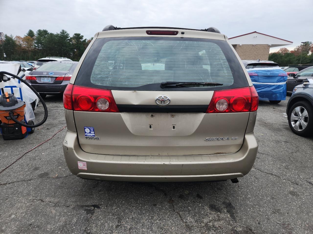 2007 Toyota Sienna Ce - Фото 6