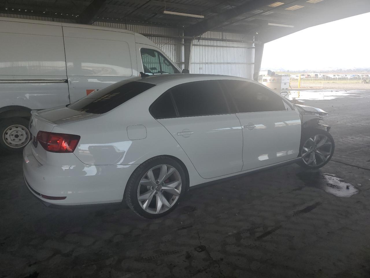 2017 Volkswagen Jetta Gli - Фото 3