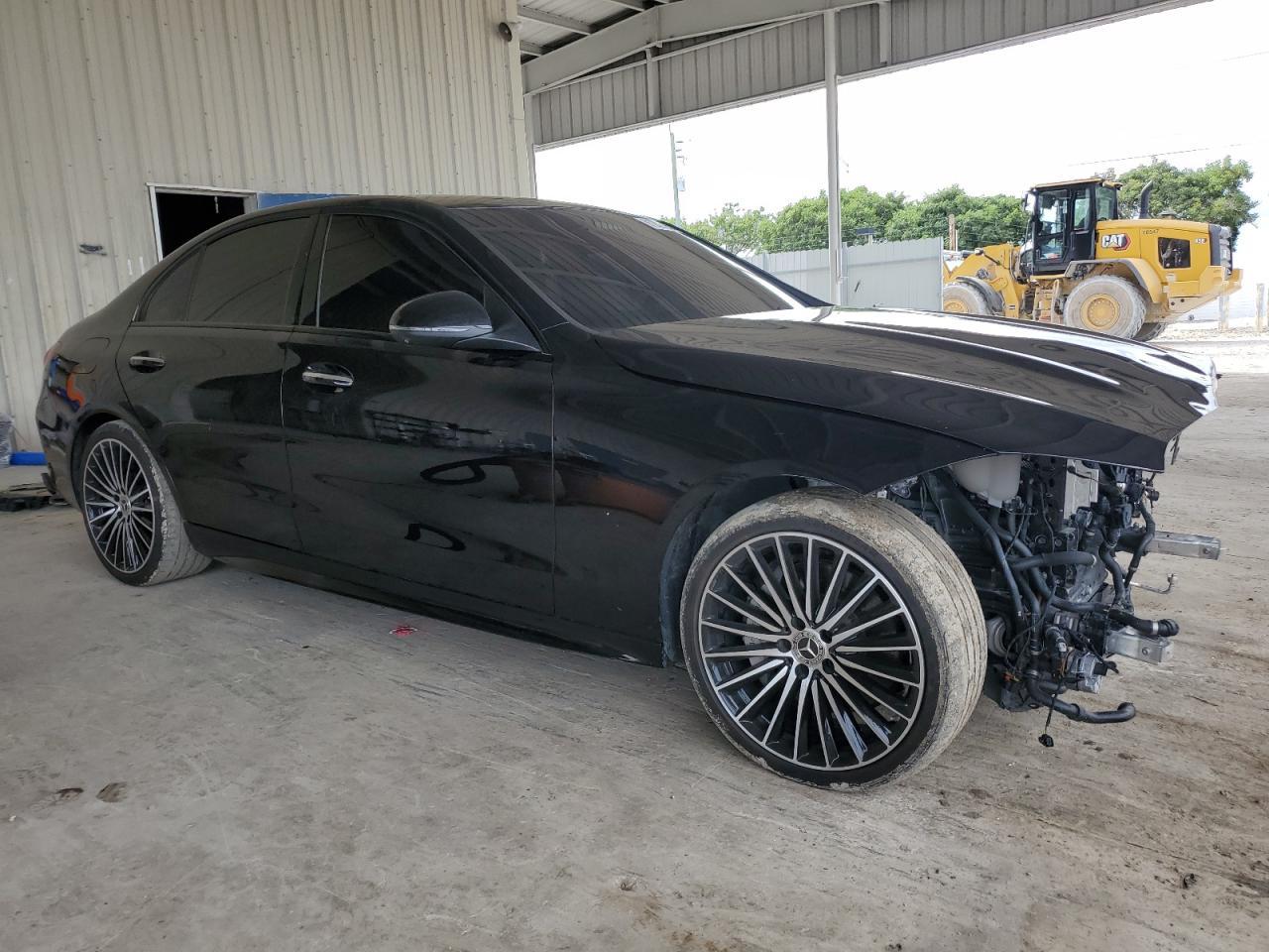 2024 Mercedes-Benz C 300 - Фото 4