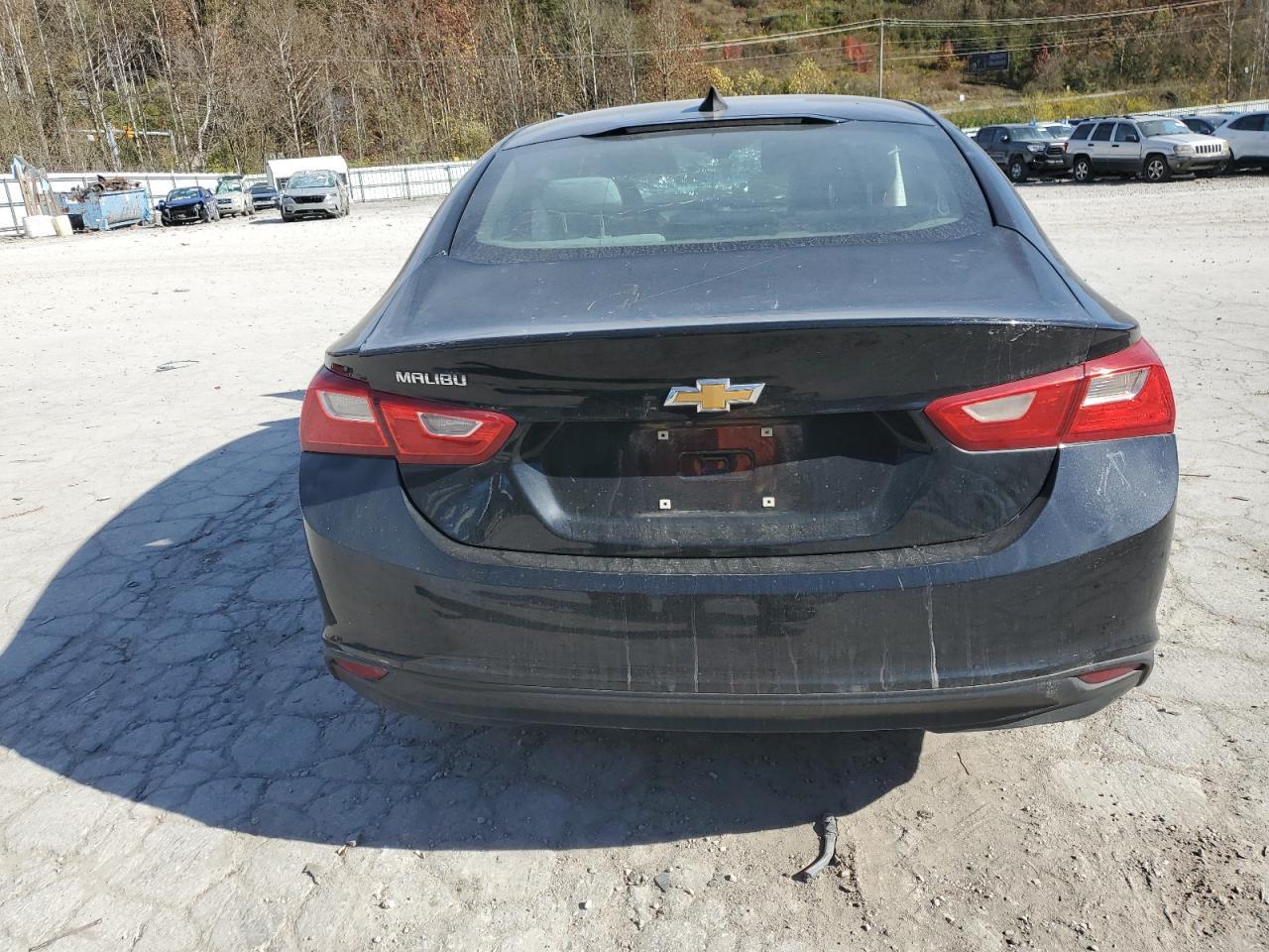2018 Chev Malibu - Фото 6