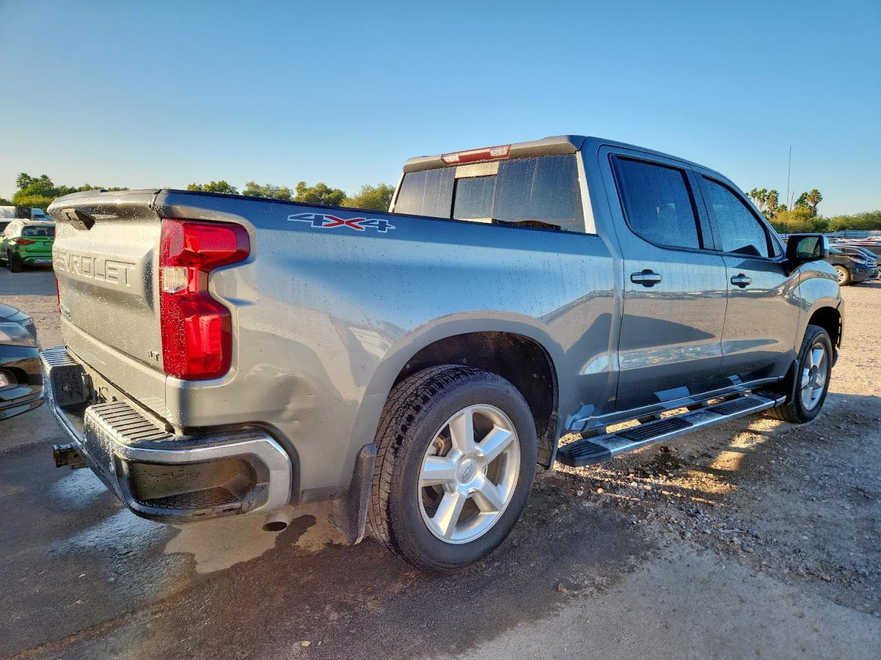 2020 Chevrolet Silverado K1500 Lt - Фото 3