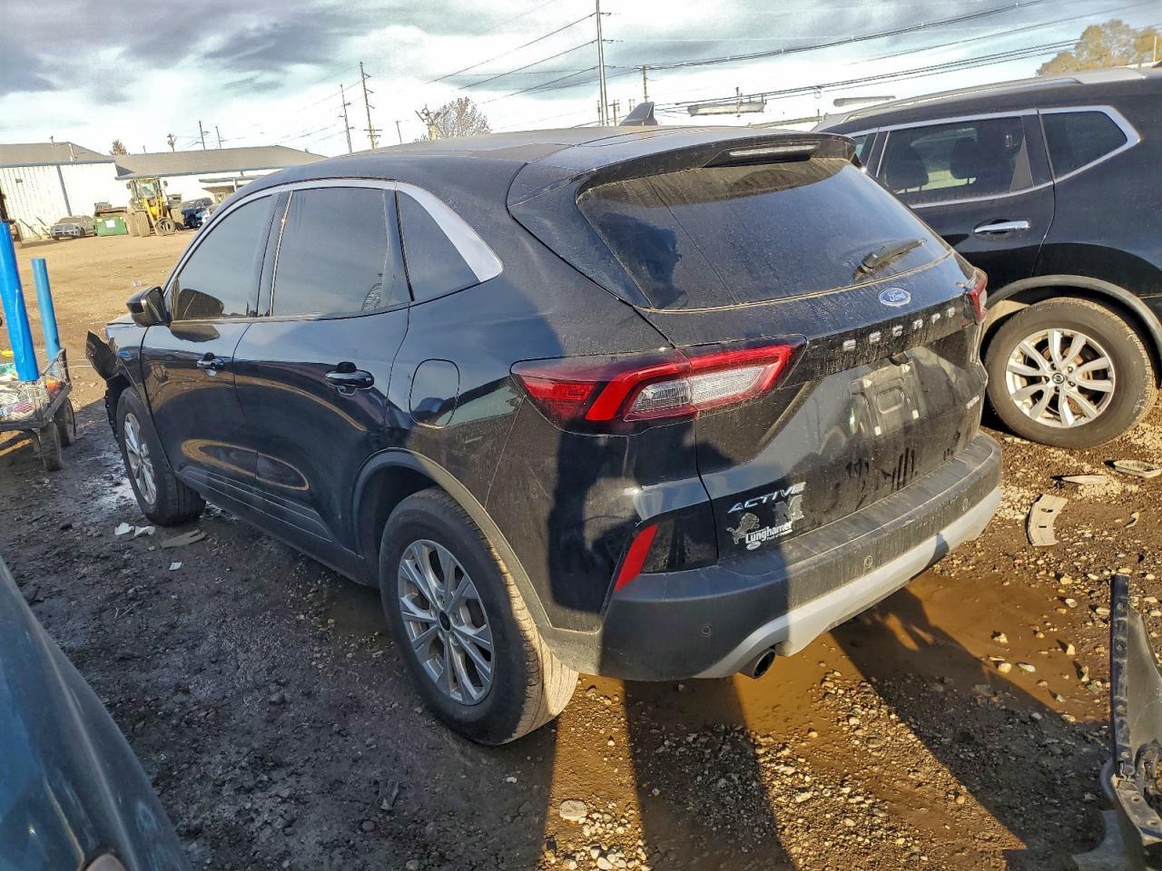 2024 Ford Escape Active - Image 2