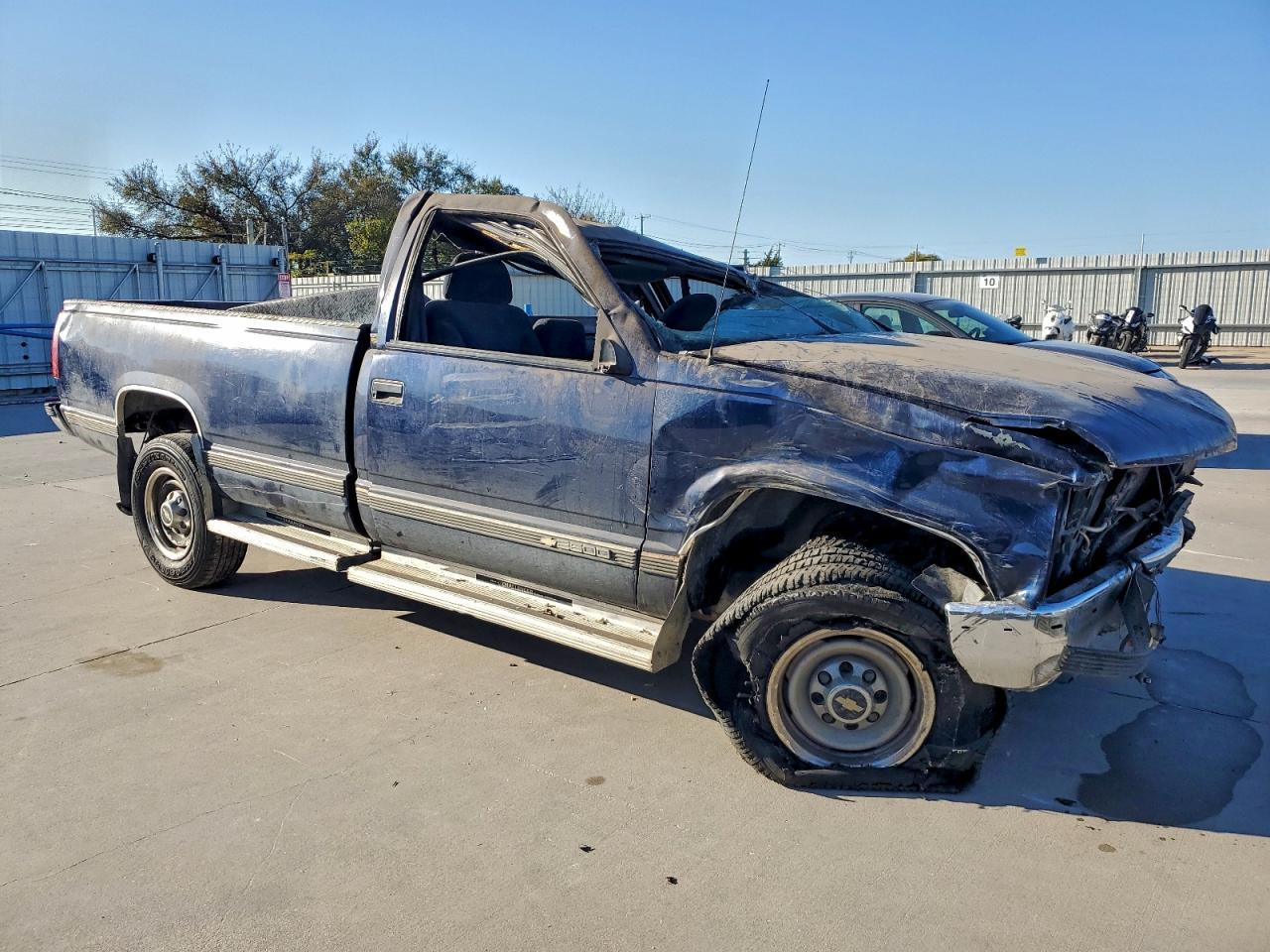 1995 Chevrolet Gmt-400 C2500 - Фото 4