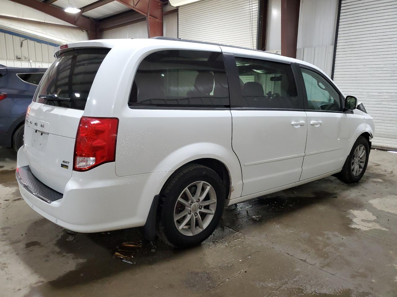 2014 Dodge Grand Caravan Sxt - Image 3