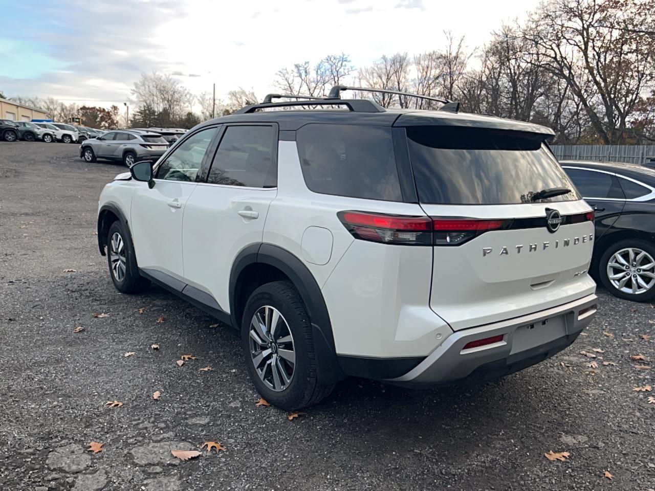 2024 Nissan Pathfinder Sl - Фото 3