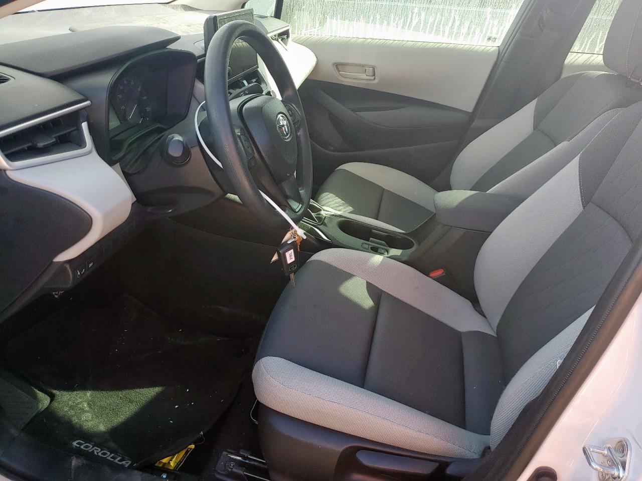 2025 Toyota Corolla Le - Image 7