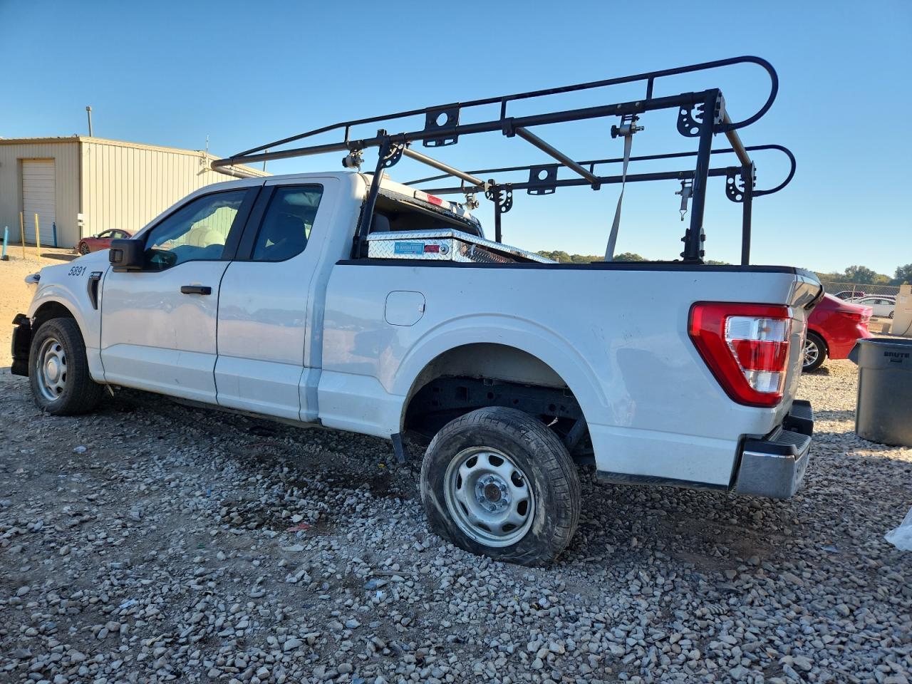 2021 Ford F150 Super Cab - Фото 2
